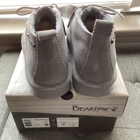 BEARPAW Skye Genuine Shearling Lined Suede Chukka Boot (Women) 7M - Picture 11 of 13